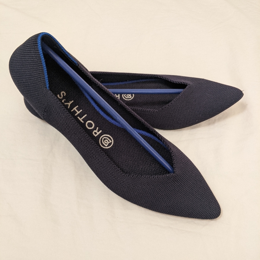 Rothy's The Point Flat Navy 8.5 - Like New